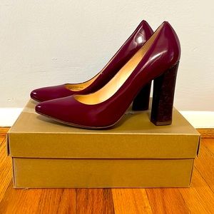 Chelsea block heel pump